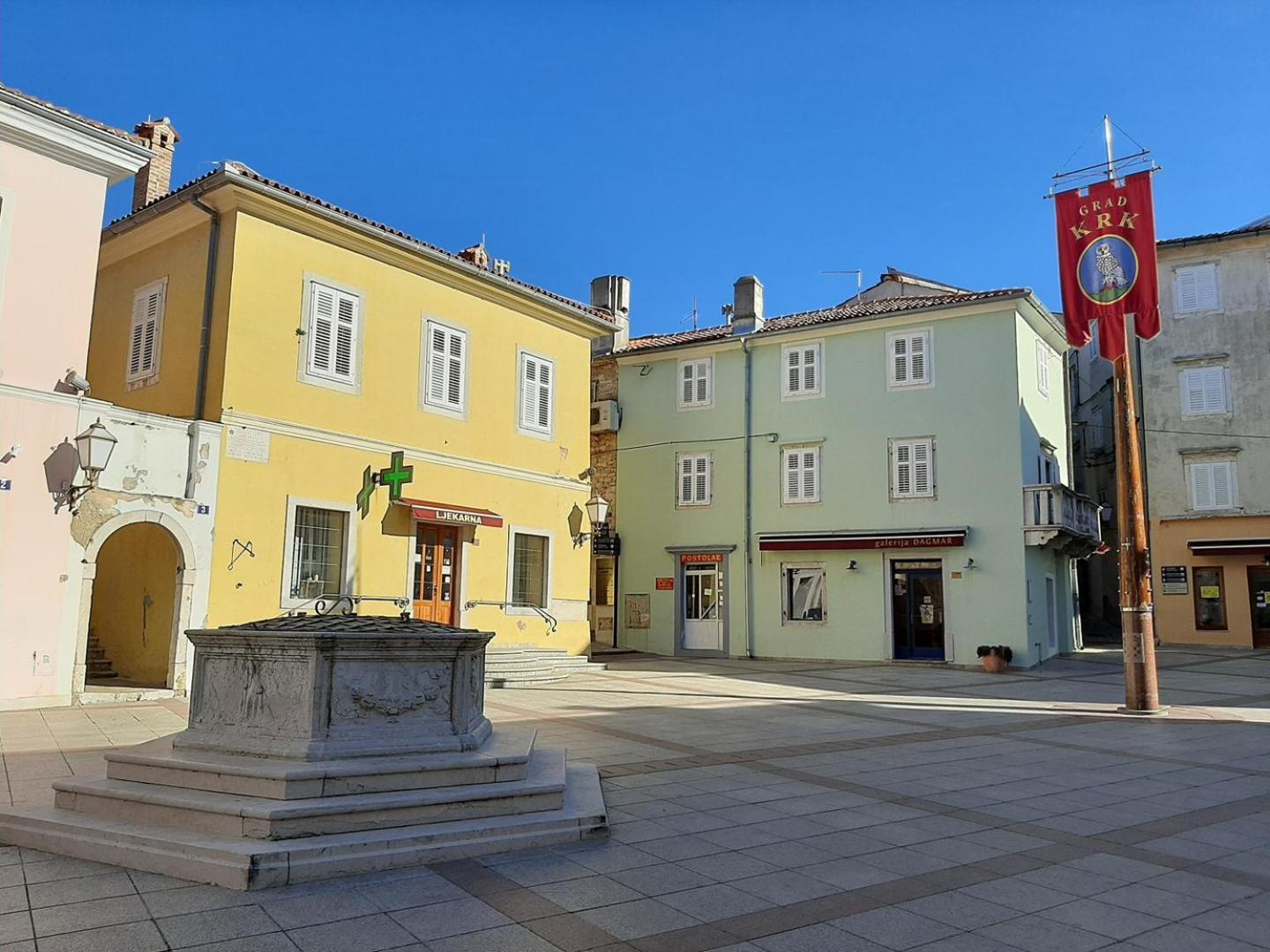 Charming Apartments Dodo Krk Town Eksteriør billede